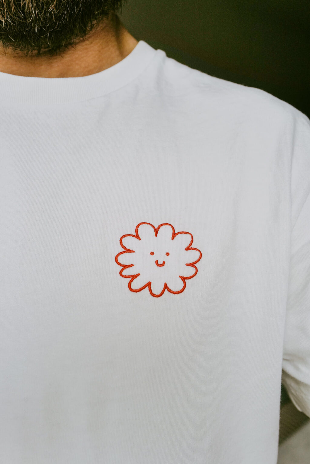 Sunfolk Market Red Outline Flower T-shirt