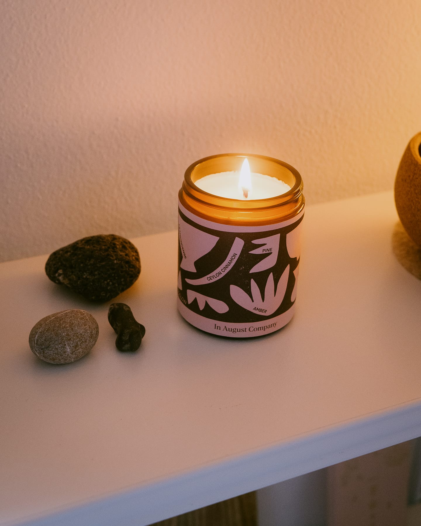 Dark Wood – Frankincense & Pine Candle